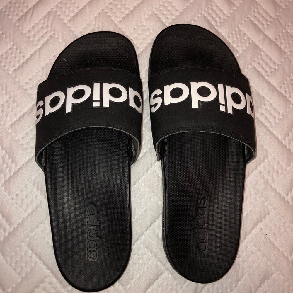ADIDAS SLIDES SIZE 7 KIDS